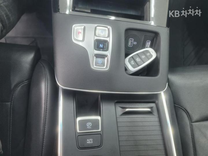 Hyundai Grandeur LPi 3.0 Premium Type 10