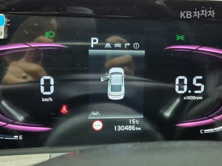 Kia K8 3.5 LPG Standard 7