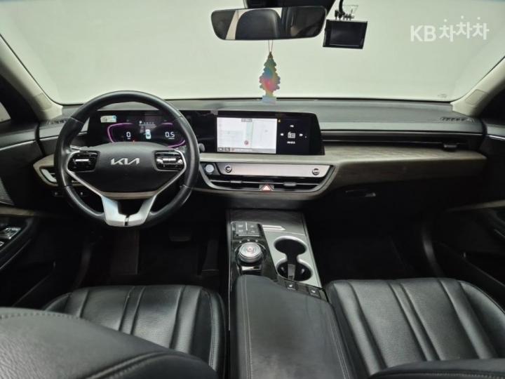 Kia K8 3.5 LPG Standard 8