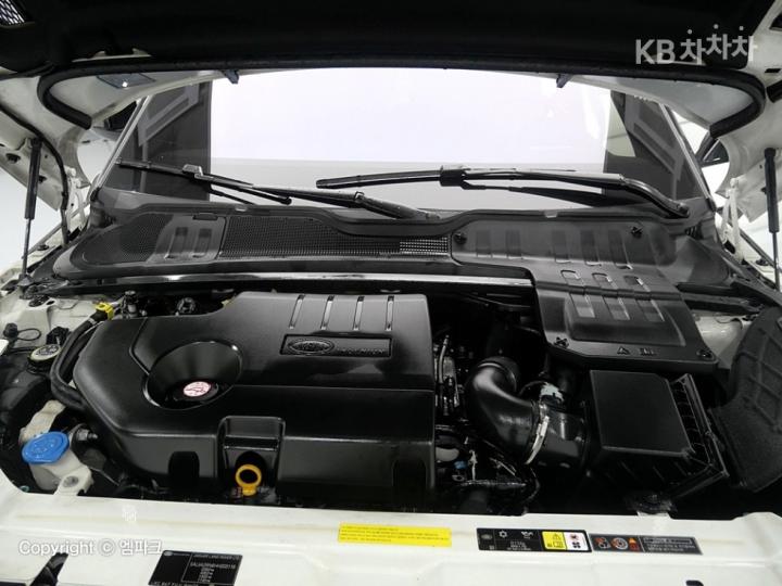 Land Rover Range Rover Evoque 2.0 TD4 SE 6