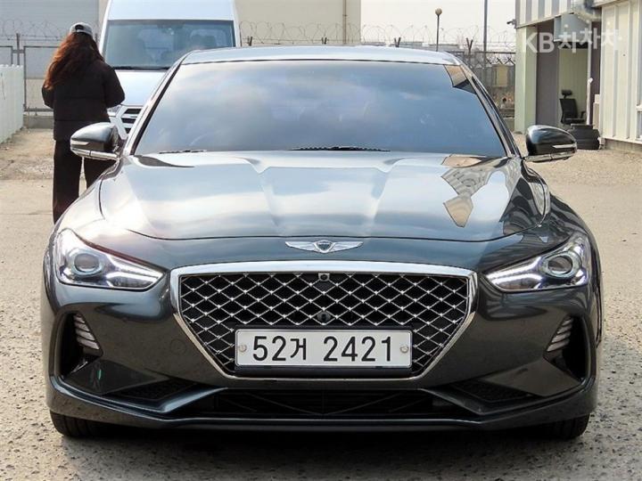 Genesis G70 2.0T Supreme