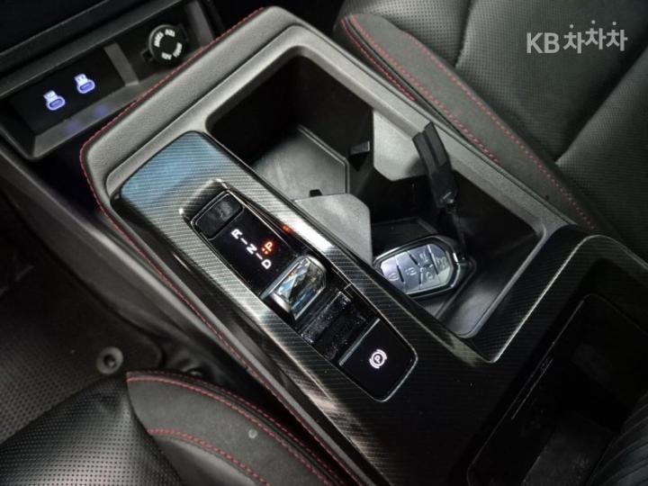 KG Mobility (Ssangyong) Actyon J120 2WD S9 Base Type 9