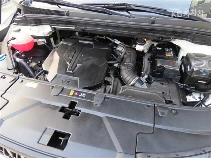 Kia Carnival G3.5 GDI Prestige 6