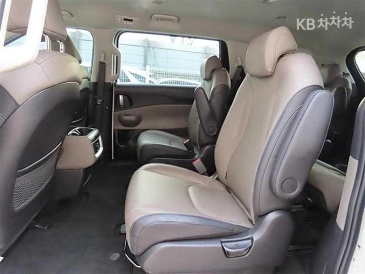 Kia Carnival G3.5 GDI Prestige 10