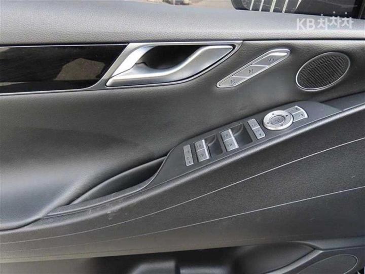 Genesis G80 RG3 2.5 T-GDi AWD 7