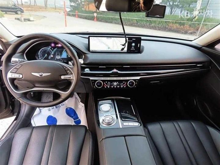 Genesis G80 RG3 2.5 T-GDi AWD 10