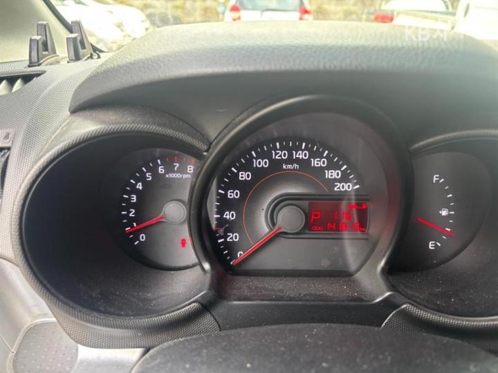 Kia Ray Van 1.0 Gasoline Van Premium Type 7