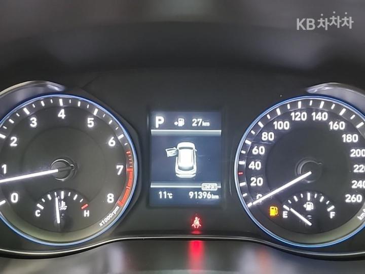 Hyundai Kona 1.6 Turbo Modern 7