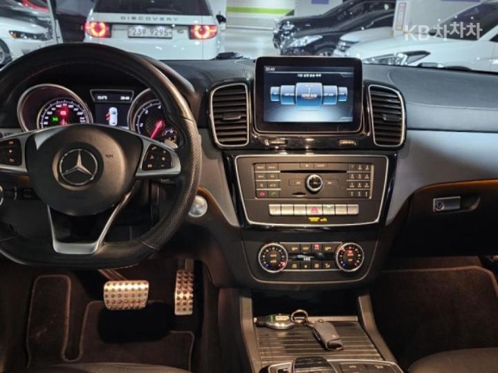 Mercedes-Benz GLE-Class W166 350d 4Matic Coupe 8