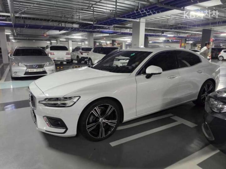 Volvo S60 2.0 T5 Inscription 4