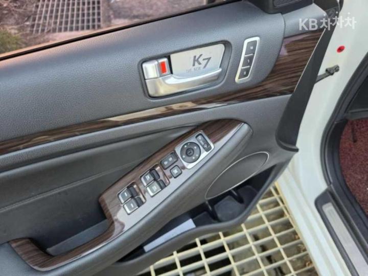 Kia K7 3.0 GDI Prestige 10