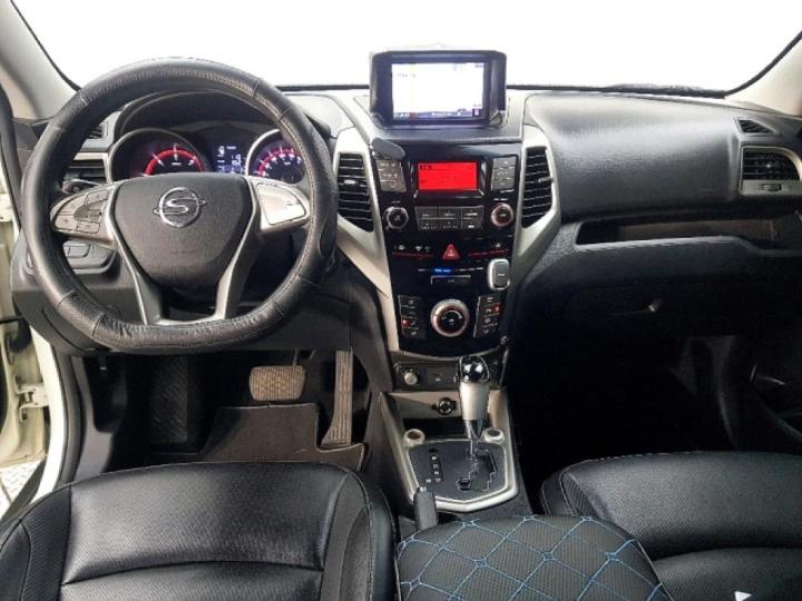 KG Mobility (Ssangyong) Tivoli Diesel LX Base Type 6