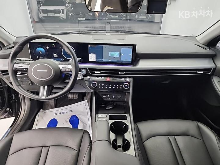 Hyundai Sonata The Edge Hybrid DN8 2.0 HEV Premium 8