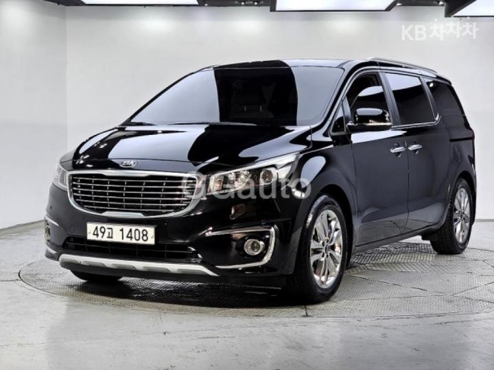 Kia Carnival 2.2 Diesel Prestige 2