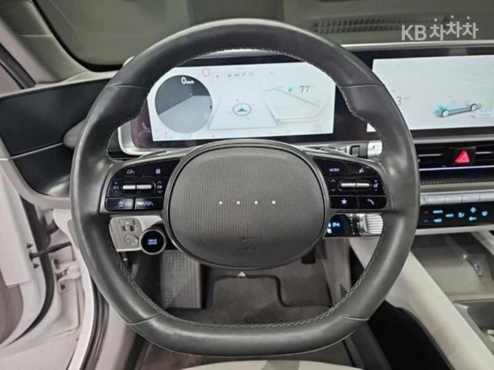 Hyundai IONIQ 6 CE Long Range Exclusive Plus 8