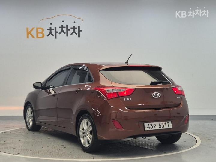 Hyundai i30 New 1.6 VGT Unique 3