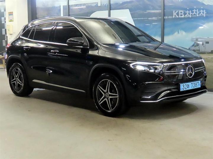 Mercedes-Benz EQA-Class H243 EQA250 AMG Line 2