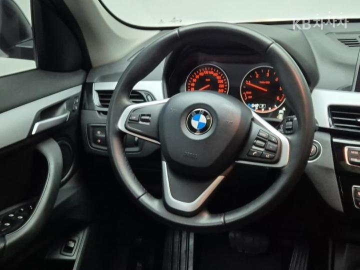 BMW X1 F48 xDrive 18d Base Type 10