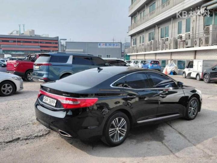 Hyundai Grandeur HG HG240 Modern 3