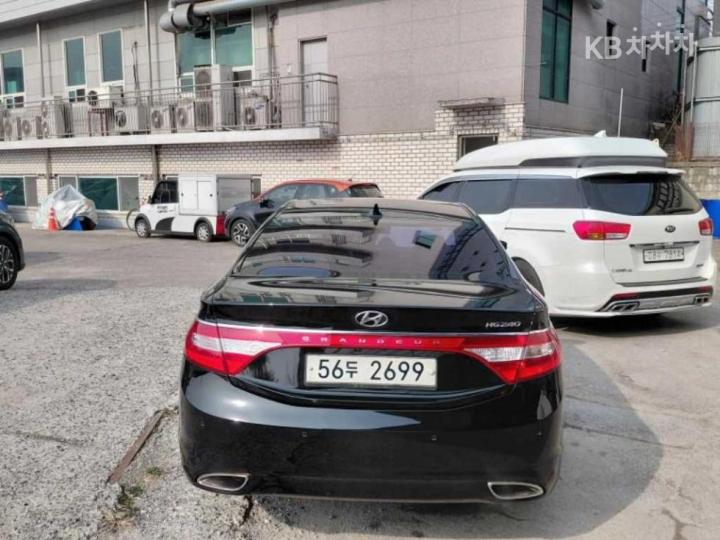 Hyundai Grandeur HG HG240 Modern 5
