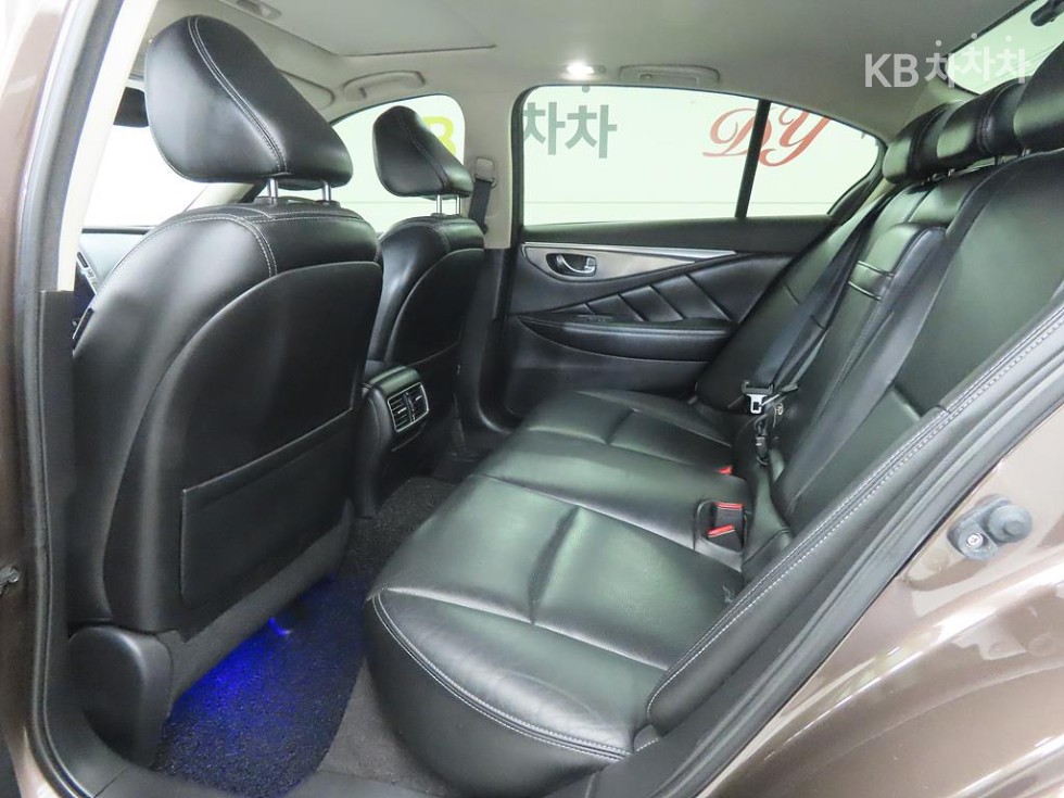 2014 - infiniti q50
