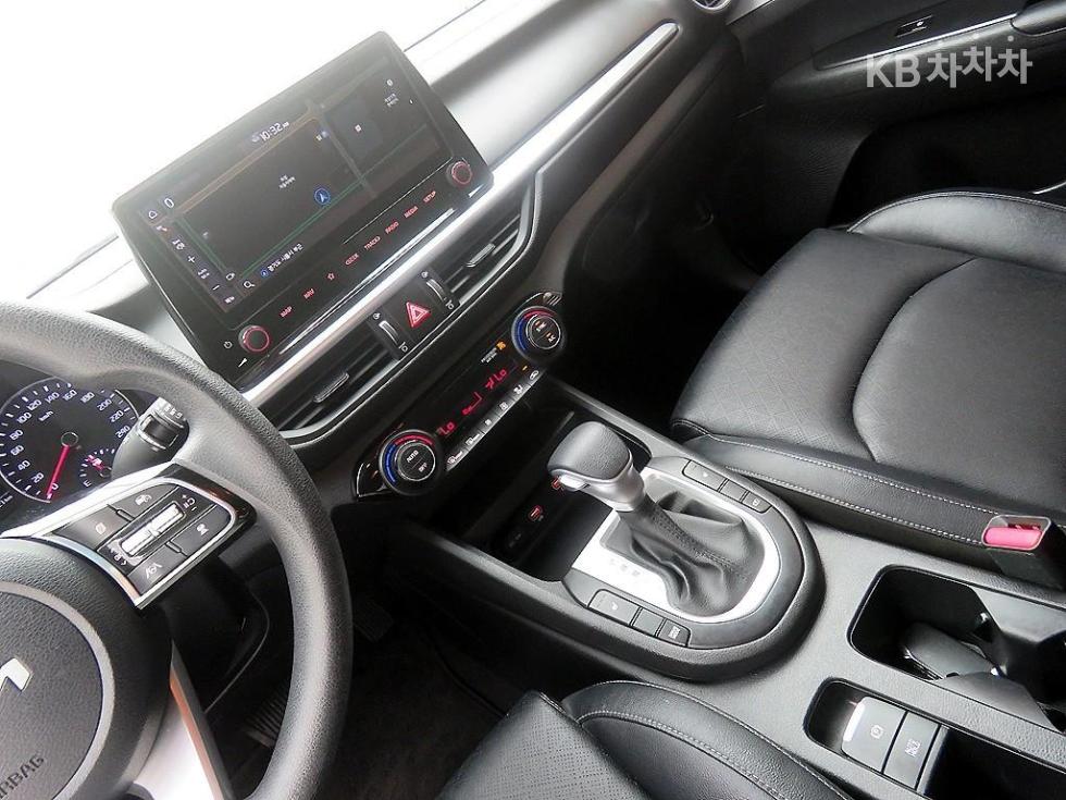 2022 - kia k3