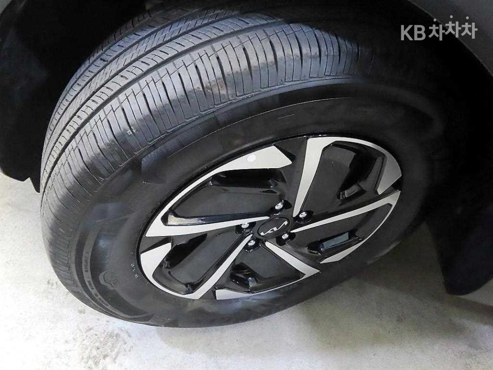 2024 - kia sportage