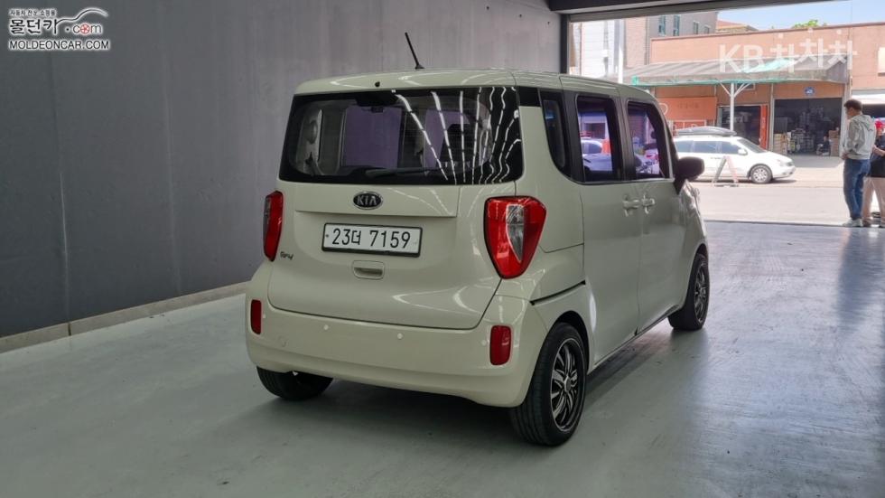 2012 - kia ray