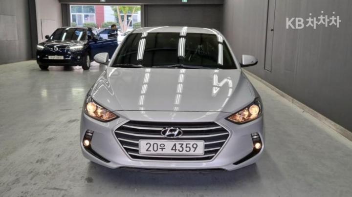 Hyundai Avante AD 1.6 GDi Value Plus 2