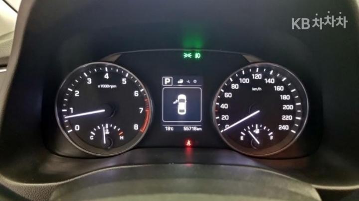 Hyundai Avante AD 1.6 GDi Value Plus 6