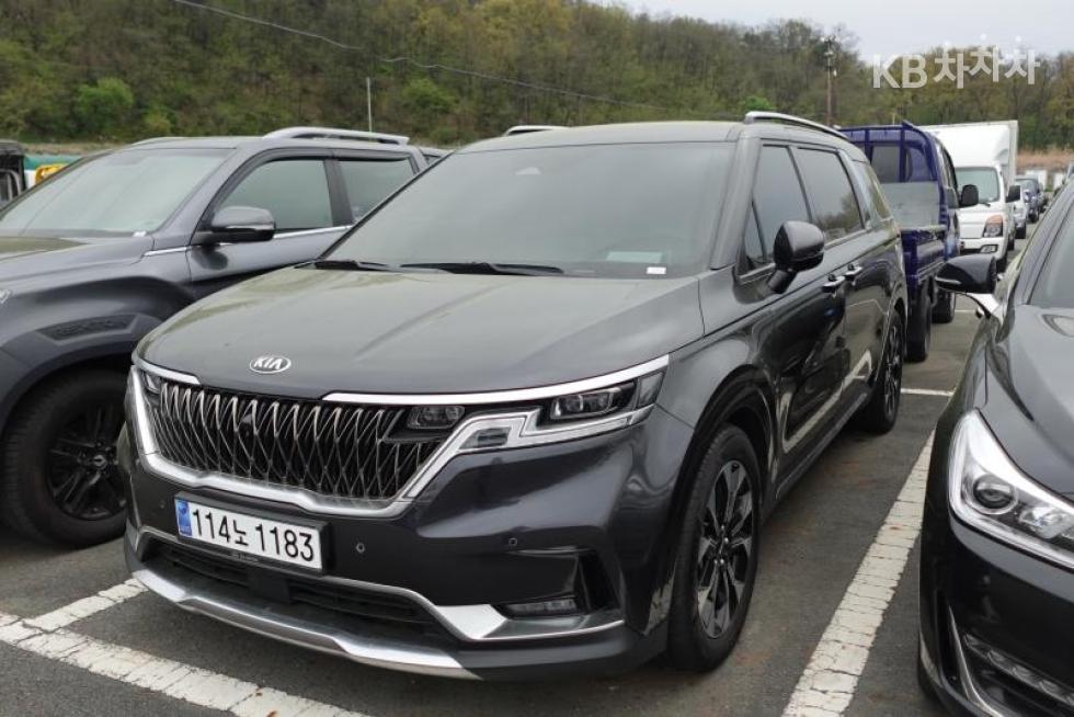 2021 - kia carnival