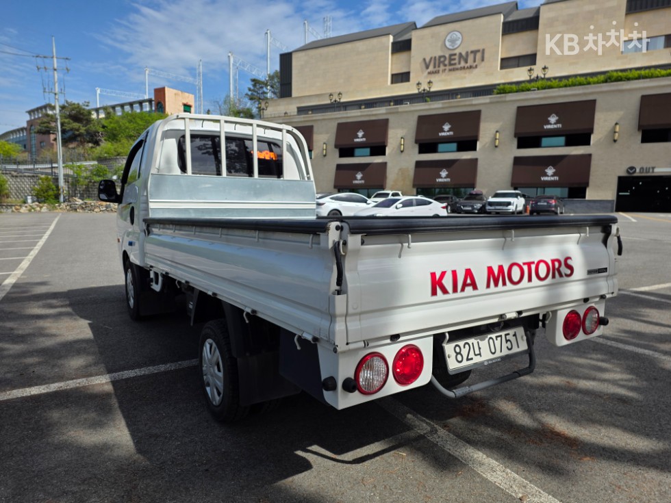 2020 - kia bongo iii