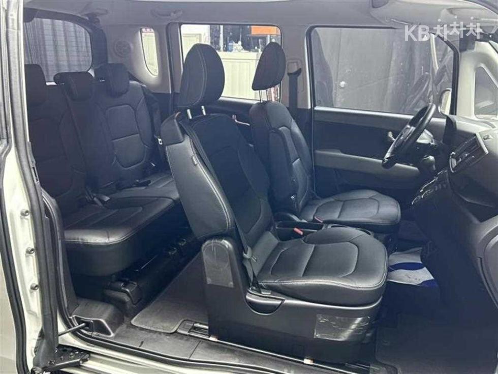 2024 - kia kia