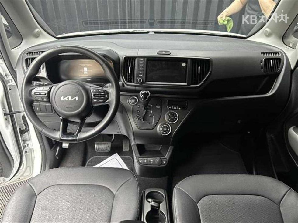 2024 - kia kia