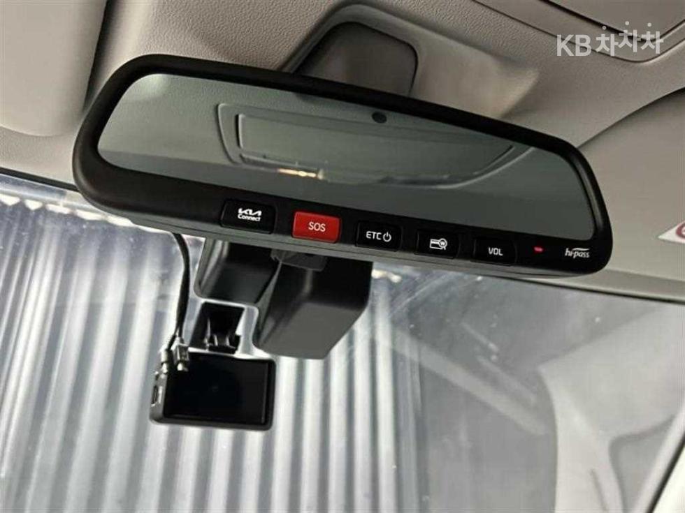 2024 - kia kia