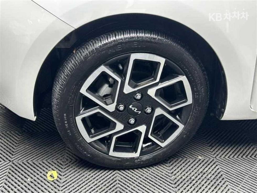 2024 - kia kia