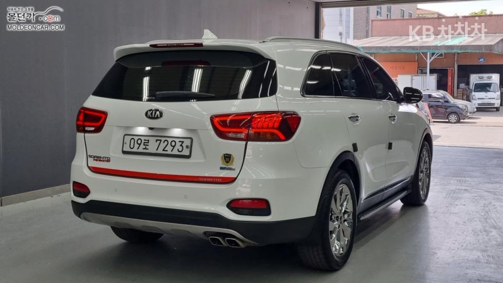 2019 - kia sorento
