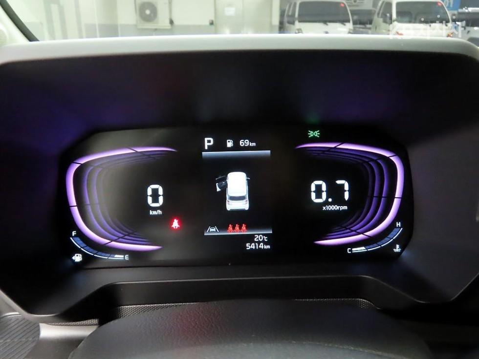 2024 - kia kia