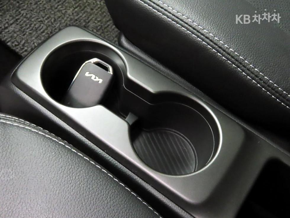 2024 - kia kia