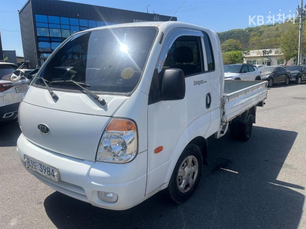 2010 - kia bongo iii