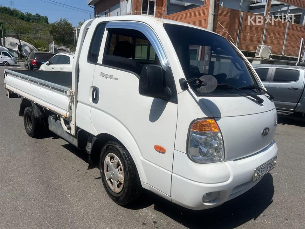 2010 - kia bongo iii