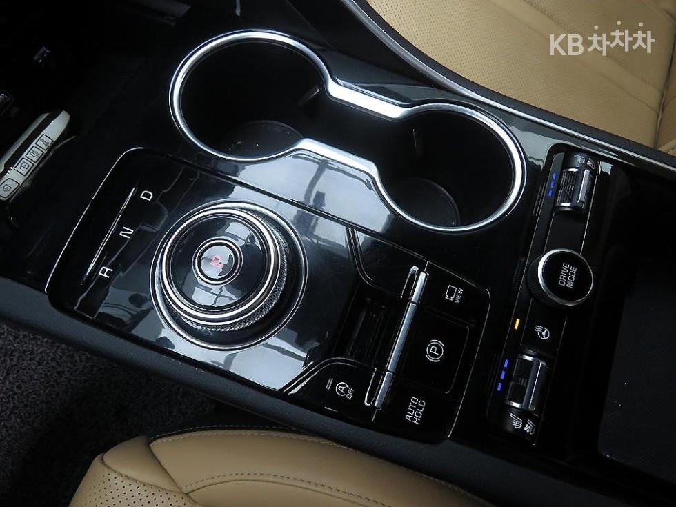 2020 - kia k5
