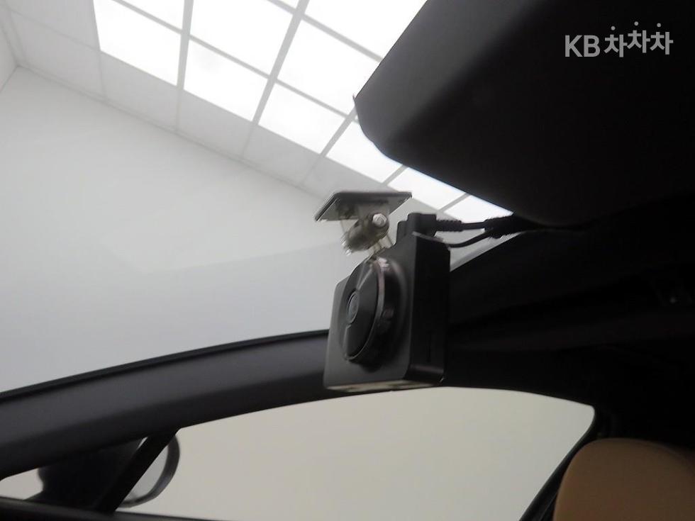 2020 - kia k5