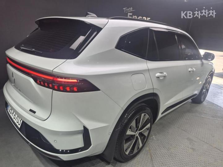 Renault Koleos E-Tech Hybrid Iconic 5