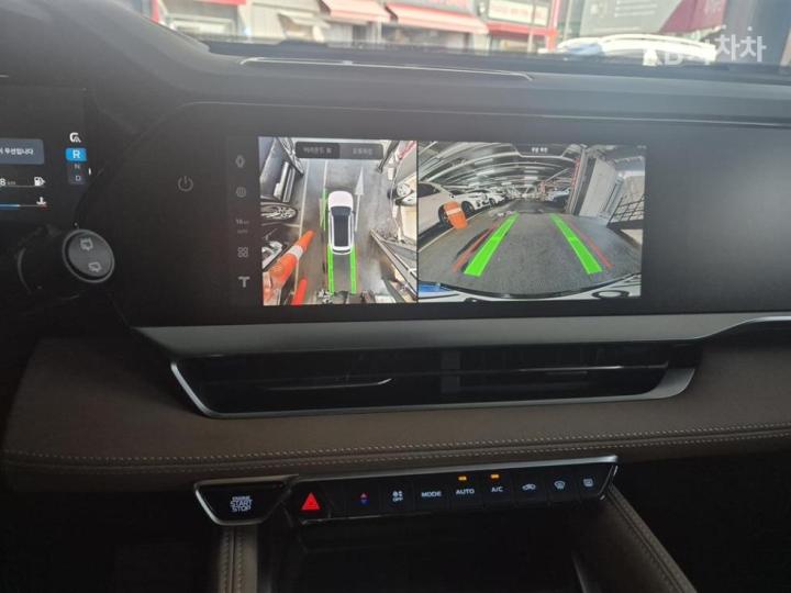 Renault Koleos E-Tech Hybrid Iconic 7
