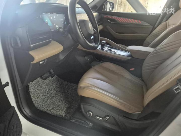 Renault Koleos E-Tech Hybrid Iconic 10