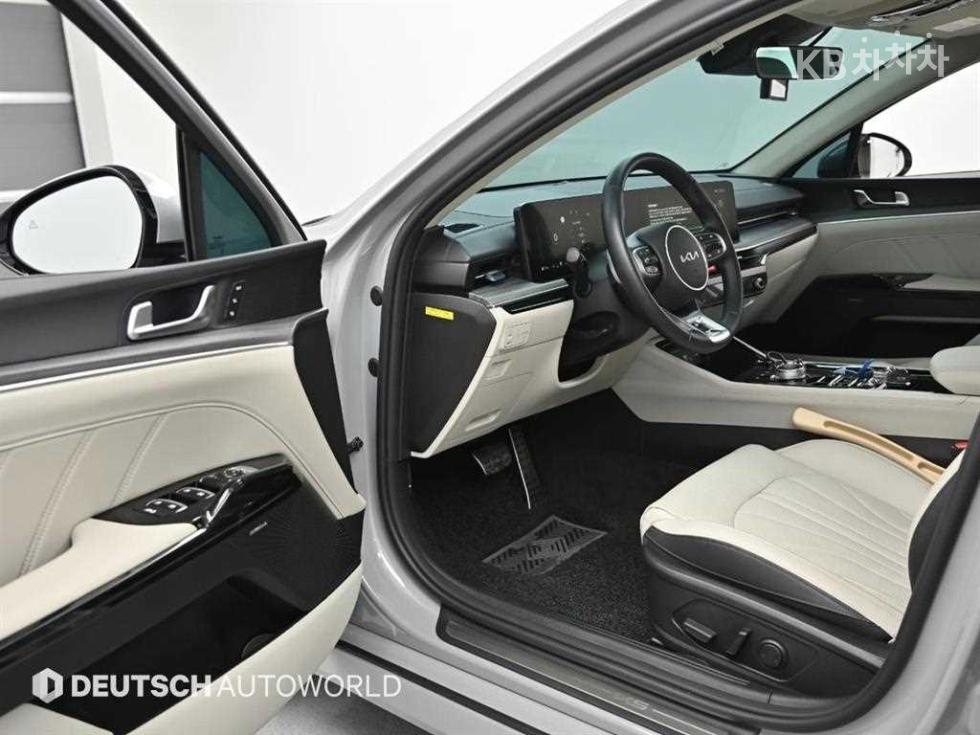 2025 - kia k5