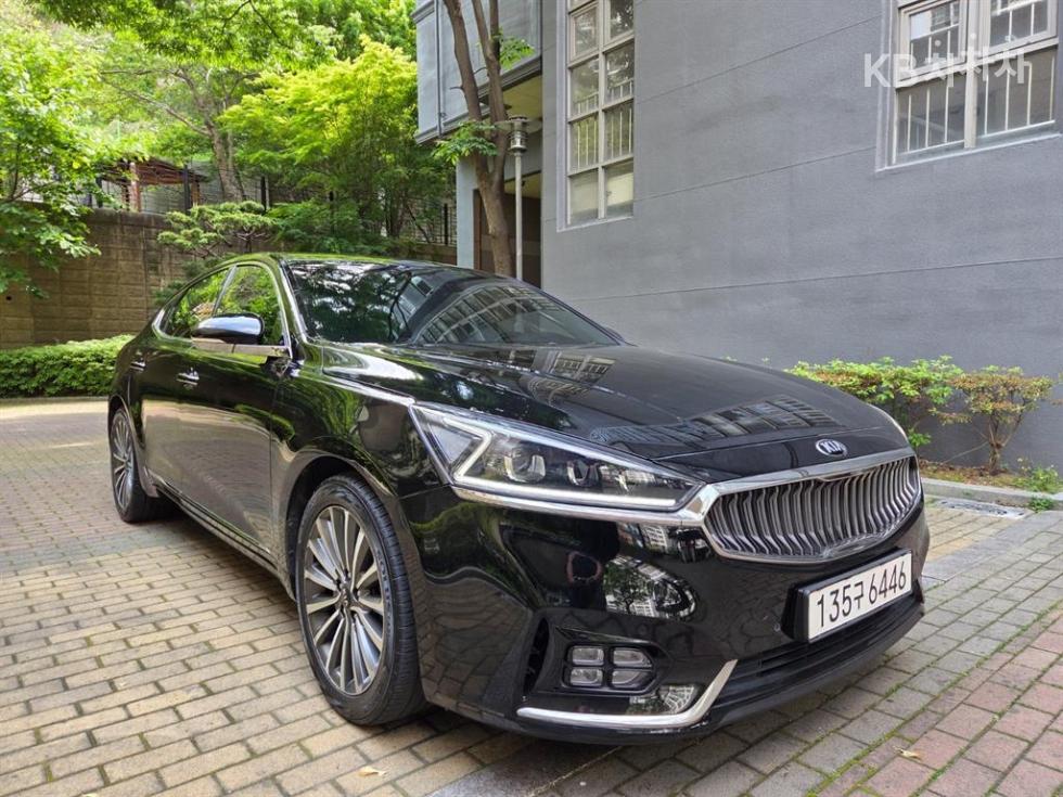 2017 - kia k7