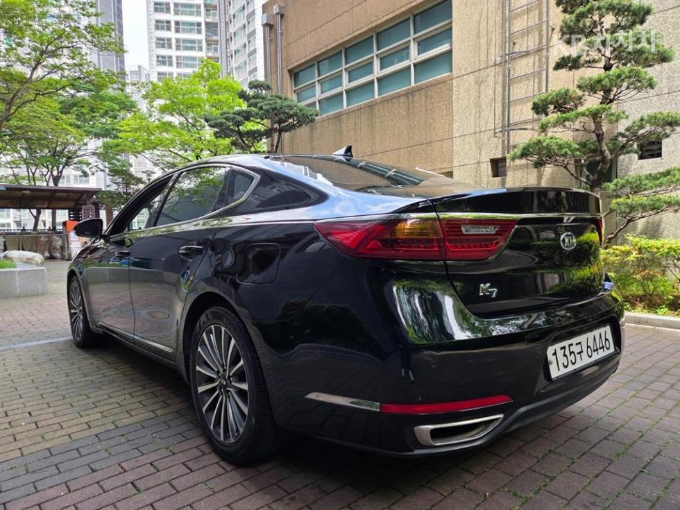 2017 - kia k7