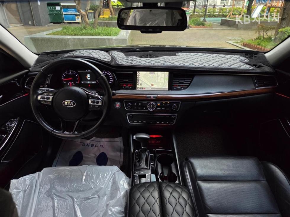 2017 - kia k7